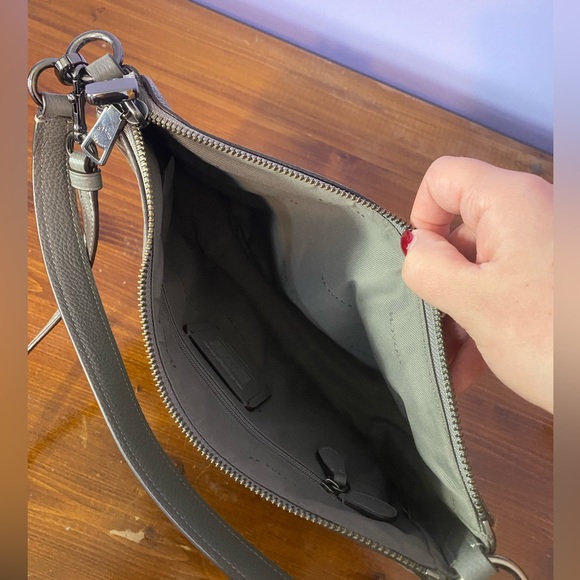 Coach - Picture 3 of 5